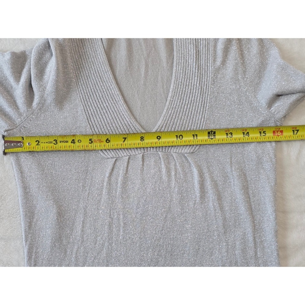 White‎ House Black Market Silver Metallic V-Neck 3/4 Sleeve Knit Top Small - Picture 4 of 6
